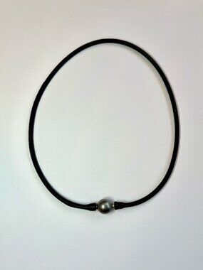 Effy Black Pearl Silicone Necklace